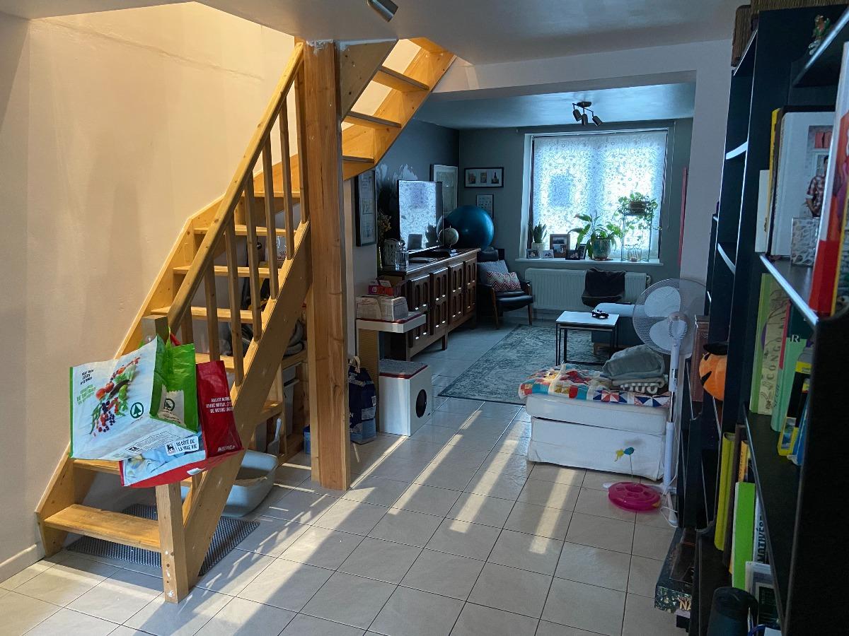 Salon et escalier - Avant travaux